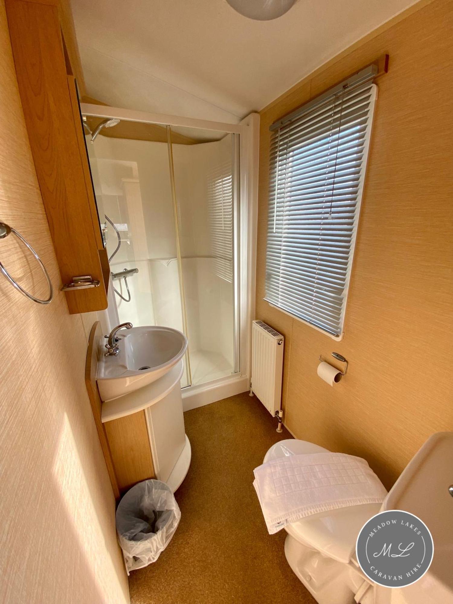 Palm Grove 132 - Pet Friendly, Wifi, Central Heating, Close To Shops And Beach - Meadow Lakes Caravan & Lodge Hire Chapel St Leonards Zewnętrze zdjęcie