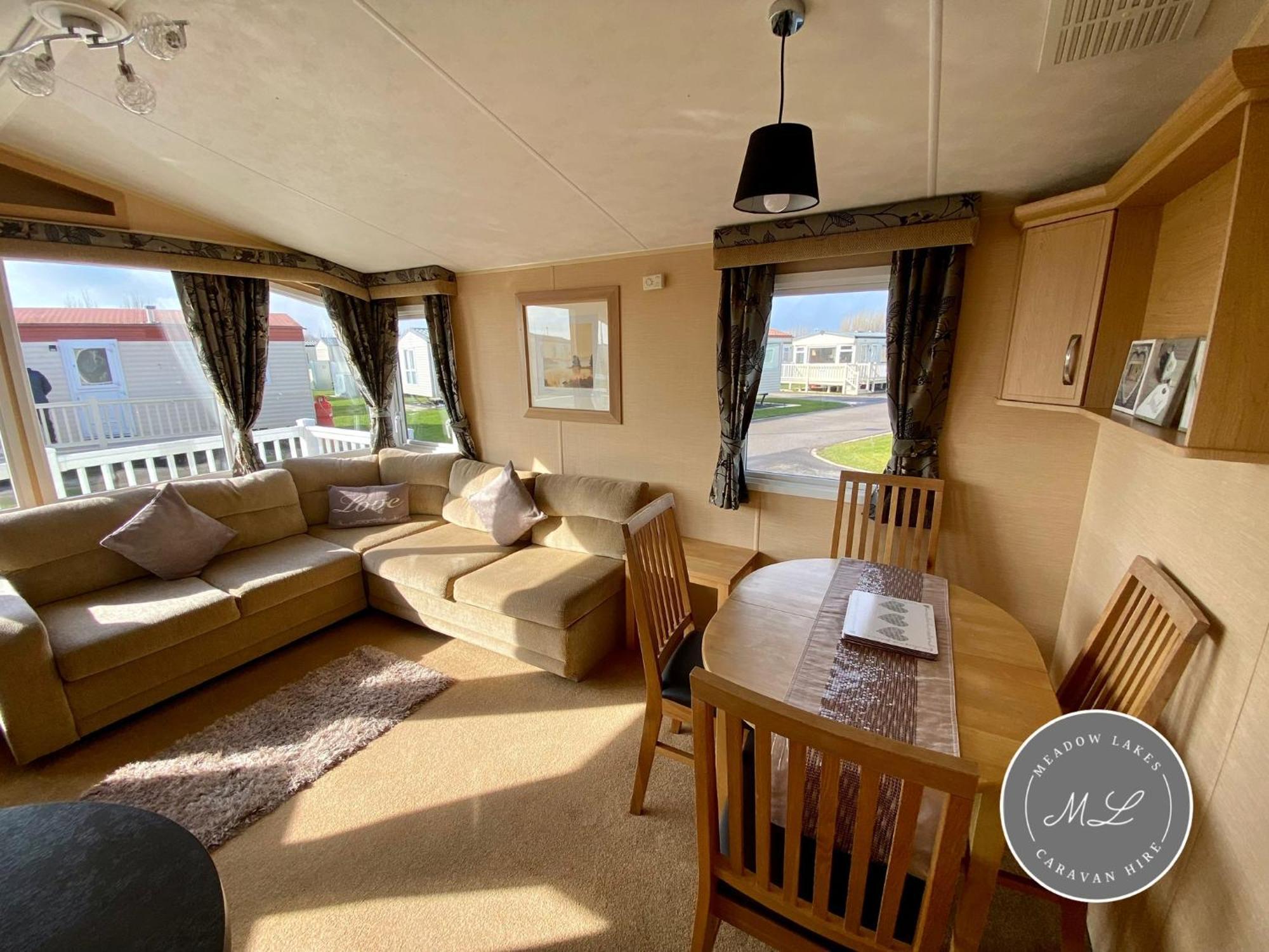 Palm Grove 132 - Pet Friendly, Wifi, Central Heating, Close To Shops And Beach - Meadow Lakes Caravan & Lodge Hire Chapel St Leonards Zewnętrze zdjęcie